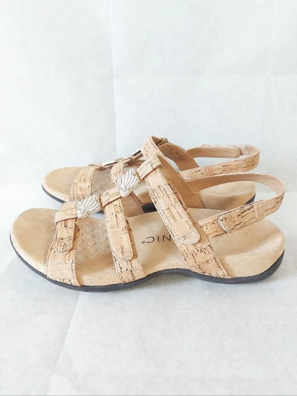 Vionic Women Rest Amber Pearl Tan Sandals Size 6 Ankle Back Straps Walking Shoes